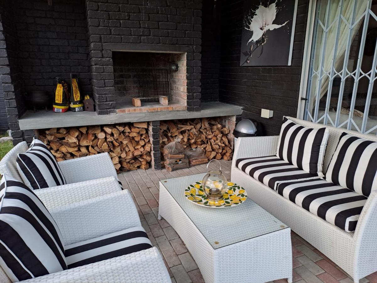 Hotel Milky Way Hermanus Exterior foto